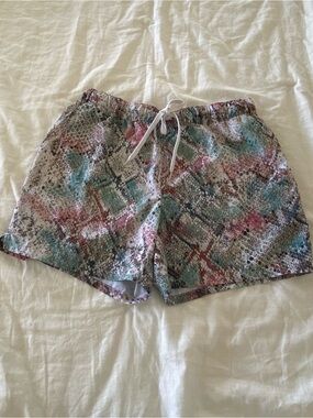 Reel Legends women's outdoor performance shorts small  lightweight, quick-dry